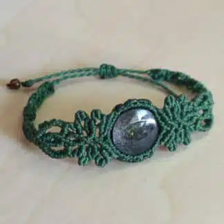 Pulsera de Macramé verde obsidiana. Pulsera de obsidiana. pulsera de macramé. Hecho a mano. Pulsera única. Pulsera verde. Joyería artesanal. Boho. Joyería bohemia