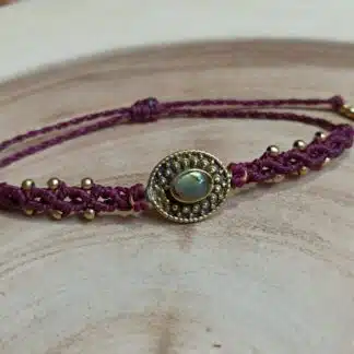 pulsera macrame de labradorita hecha a mano, color cereza oscuro, ajustable, artesanal, única