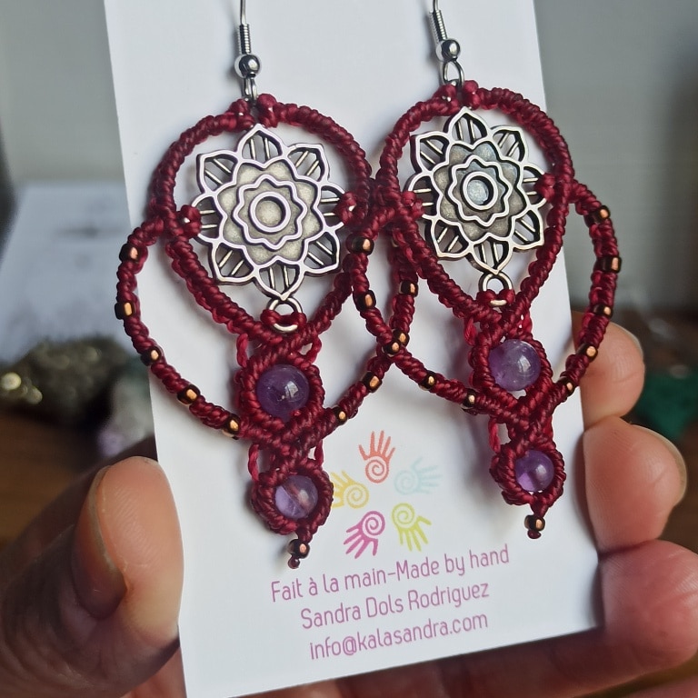 PEACE macrame earrings in GARNET color with AMETHYST gembeads